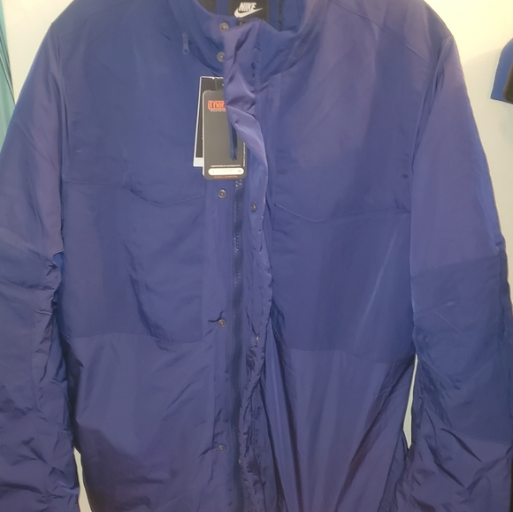 Nike jacket - Picture 1 of 2